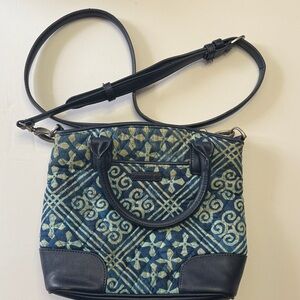 Vera Bradley Quilted Blue & Cream Crossbody Tote